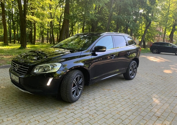 Volvo XC 60 cena 67650 przebieg: 216000, rok produkcji 2017 z Ciechanowiec małe 191